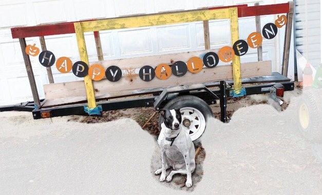 Kids Craft Halloween Banner, paint and design your Halloween any way you wish for children and adults alike. great decorations for halloween