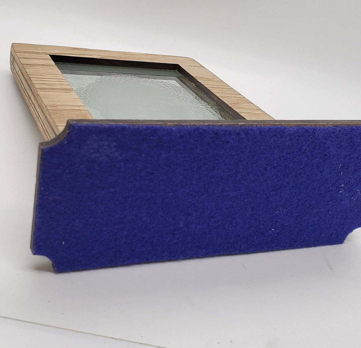 Old mirrors reborn: laser-etched Marilyn Monroe on 4×6 glass. Art, reflection, and transformation in every piece. Buy the legend!