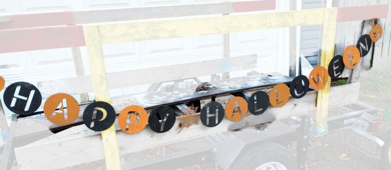 Kids Craft Halloween Banner, paint and design your Halloween any way you wish for children and adults alike. great decorations for halloween