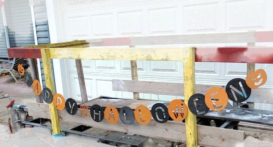 Kids Craft Halloween Banner, paint and design your Halloween any way you wish for children and adults alike. great decorations for halloween