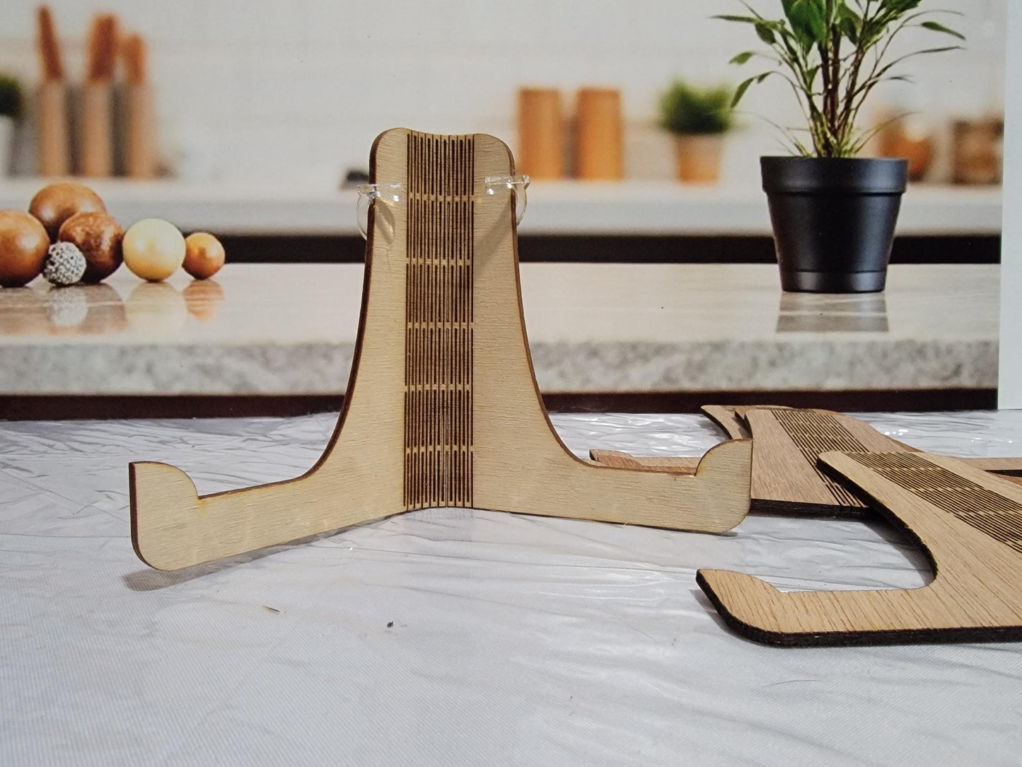 Living-Hinge Bendable Easels with Adjustable Acrylic Clip Laser-Cut Plywood Display Stands for 8-Inch Plates or Art Tiles Set of Twelve