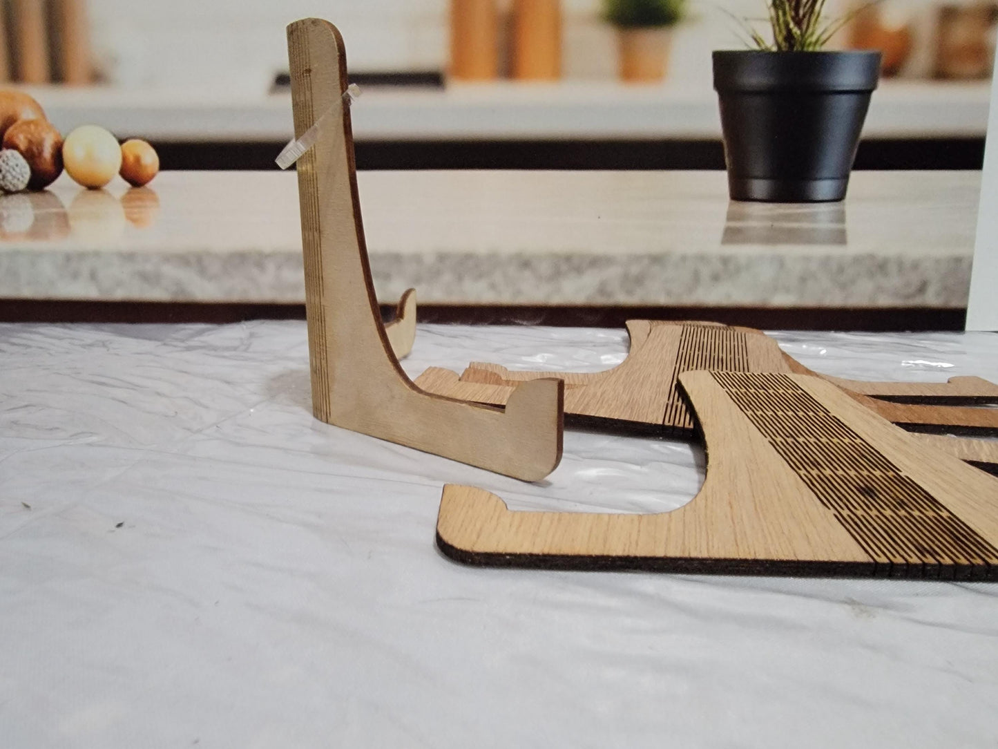 Living-Hinge Bendable Easels with Adjustable Acrylic Clip Laser-Cut Plywood Display Stands for 8-Inch Plates or Art Tiles Set of Twelve