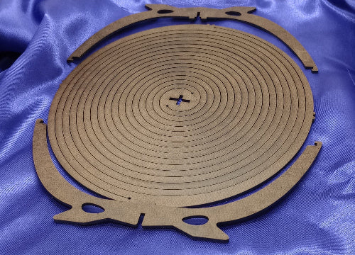 A compact collapsible catch-all. Designed for the bits and bobs that clutter your space, this low-profile container folds flat when not in use. Ideal for drawers, desktops, or travel kits—wherever you need a quick-access drop zone.