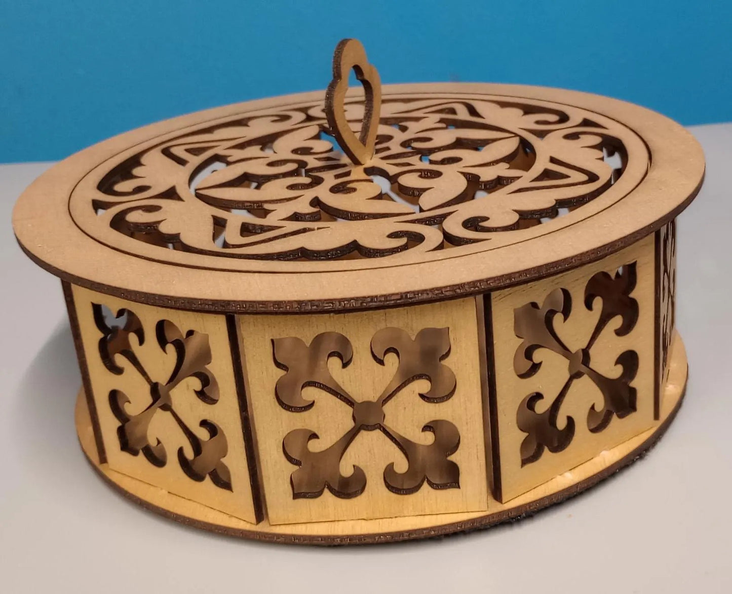Walnut Wonder Potpourri Holder Handcrafted from Thick Walnut Wood with Elegant Cut-Outs for Aromatic Display and Luxurious Home Decor