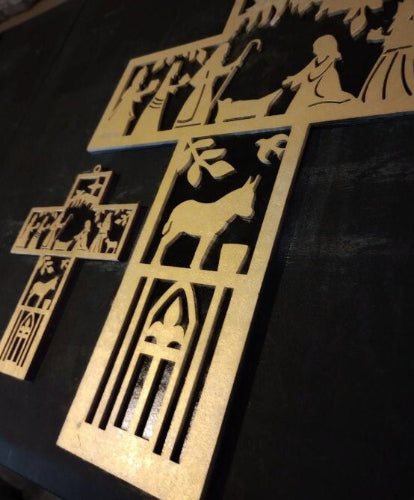 ♥ Are you searching for a meaningful and affordable Christmas gift that still captures the true spirit of the holiday season? 
♥ Look no further than our beautiful Nativity Scene Cross door hanger! This single ornament can be hung on your door, wall, or even in front of a window. 
♥ It depicts the Baby Christ, Mary, Joseph, and the three wise men and is a perfect way to share the story of Jesus' birth with your family and friends.