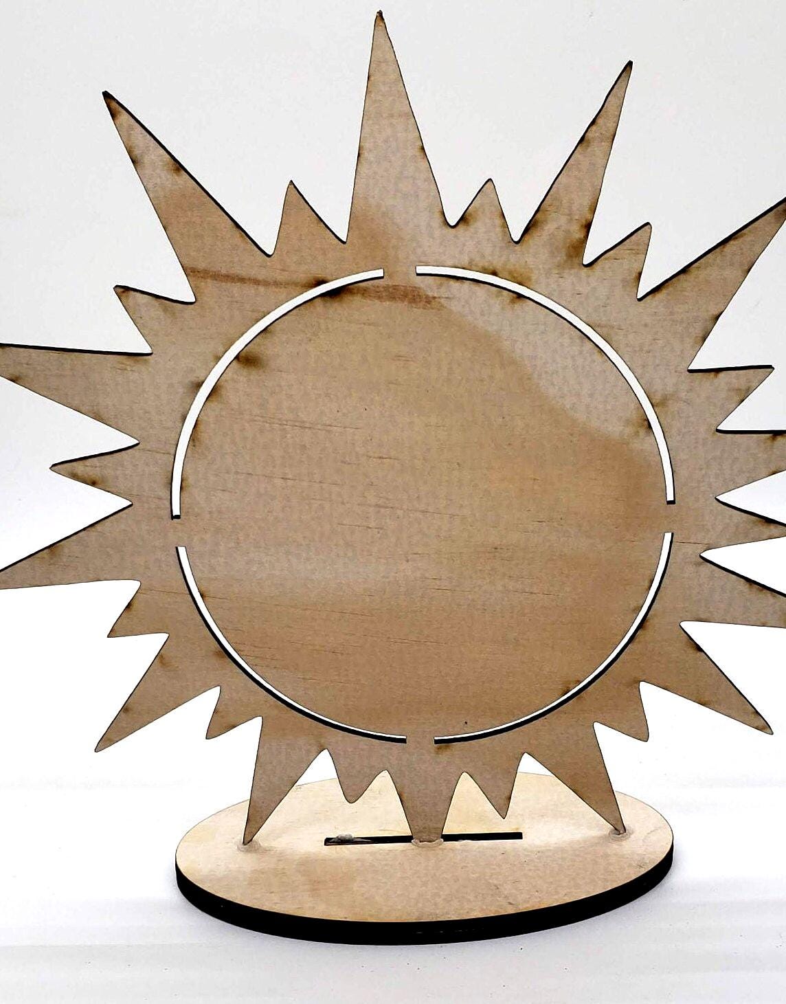 Laser-Cut Tabletop Sun-Face Display Unpainted Wood Stand with Cutout Center Ideal for Dotting Crafts, Ornament Holders, and Summer Projects