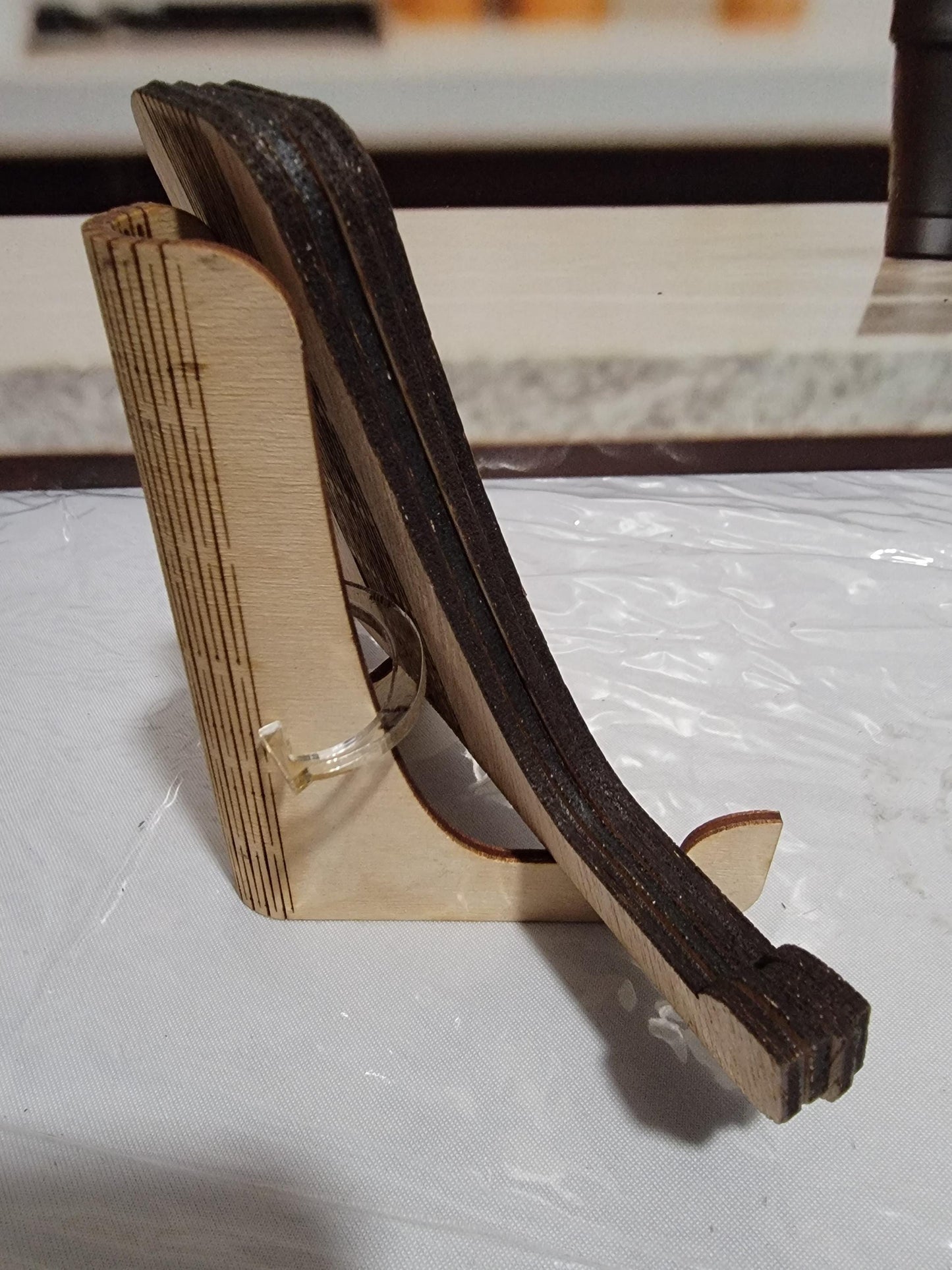 Living-Hinge Bendable Easels with Adjustable Acrylic Clip Laser-Cut Plywood Display Stands for 8-Inch Plates or Art Tiles Set of Twelve