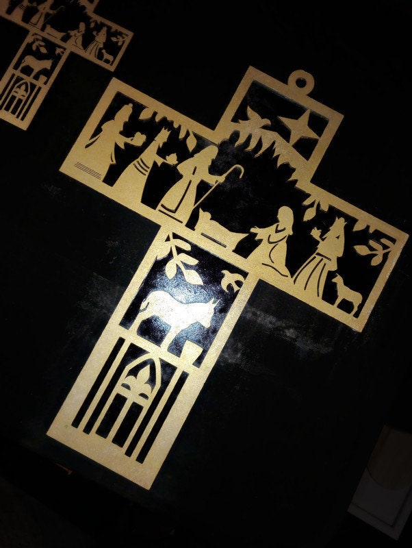 NOW-NEW Door Hanger Christmas Nativity Cross welcome sign - Nativity Scene Cross. Christ in the manger depicted on this Nativity Scent gift!