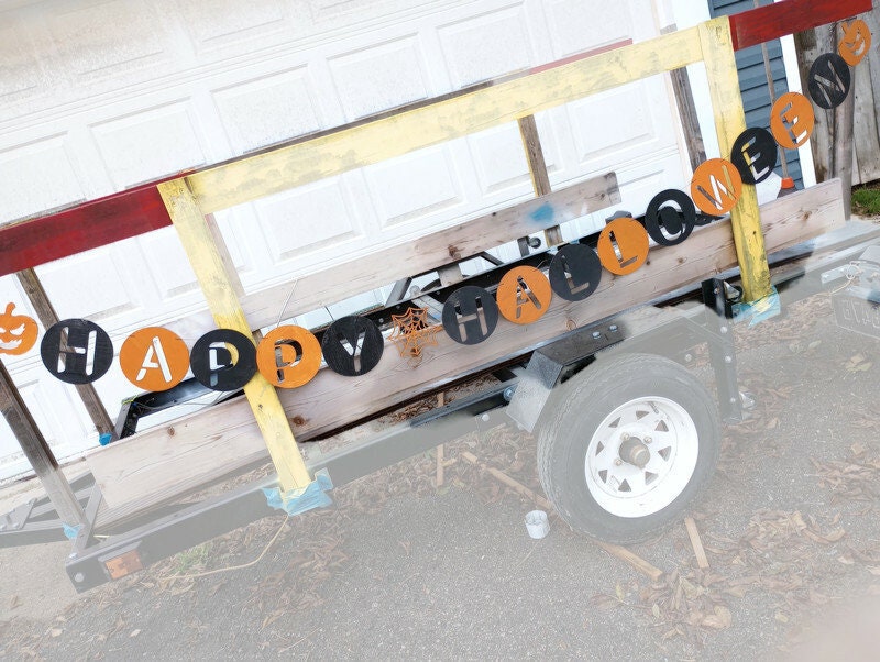 Kids Craft Halloween Banner, paint and design your Halloween any way you wish for children and adults alike. great decorations for halloween